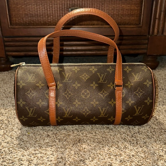 Louis Vuitton Handbags - Louis Vuitton Monogram Papillon with COA